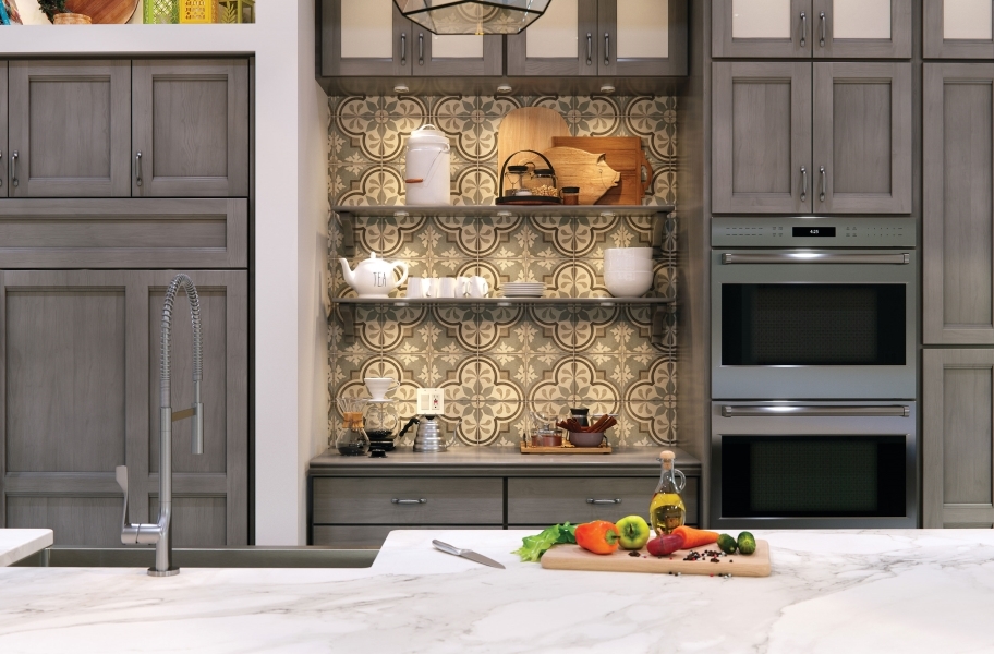 2022 Kitchen Cabinet trends: Floor to Ceiling cabinetry